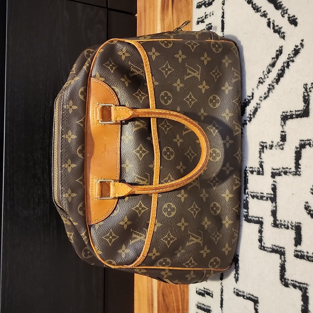 Louis Vuitton Deauville Handbag